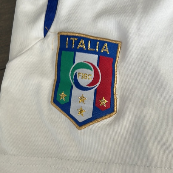 Italy Football Kit Jersey And Shorts. - Picture 16 of 16